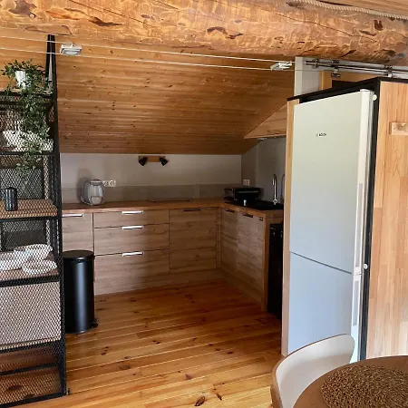 Sublime De Caractere ,50 M2 Climatise . *